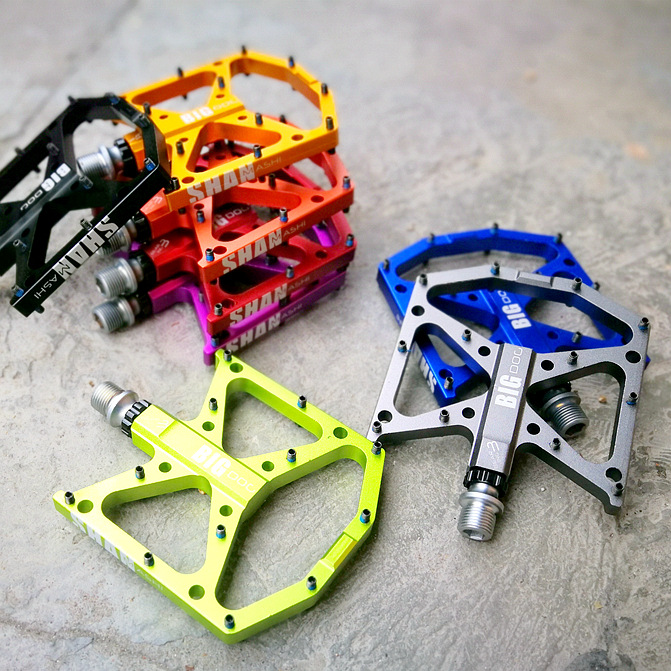Big dog pedals mountain bike 3 - Mountain Biking With Dog review and price